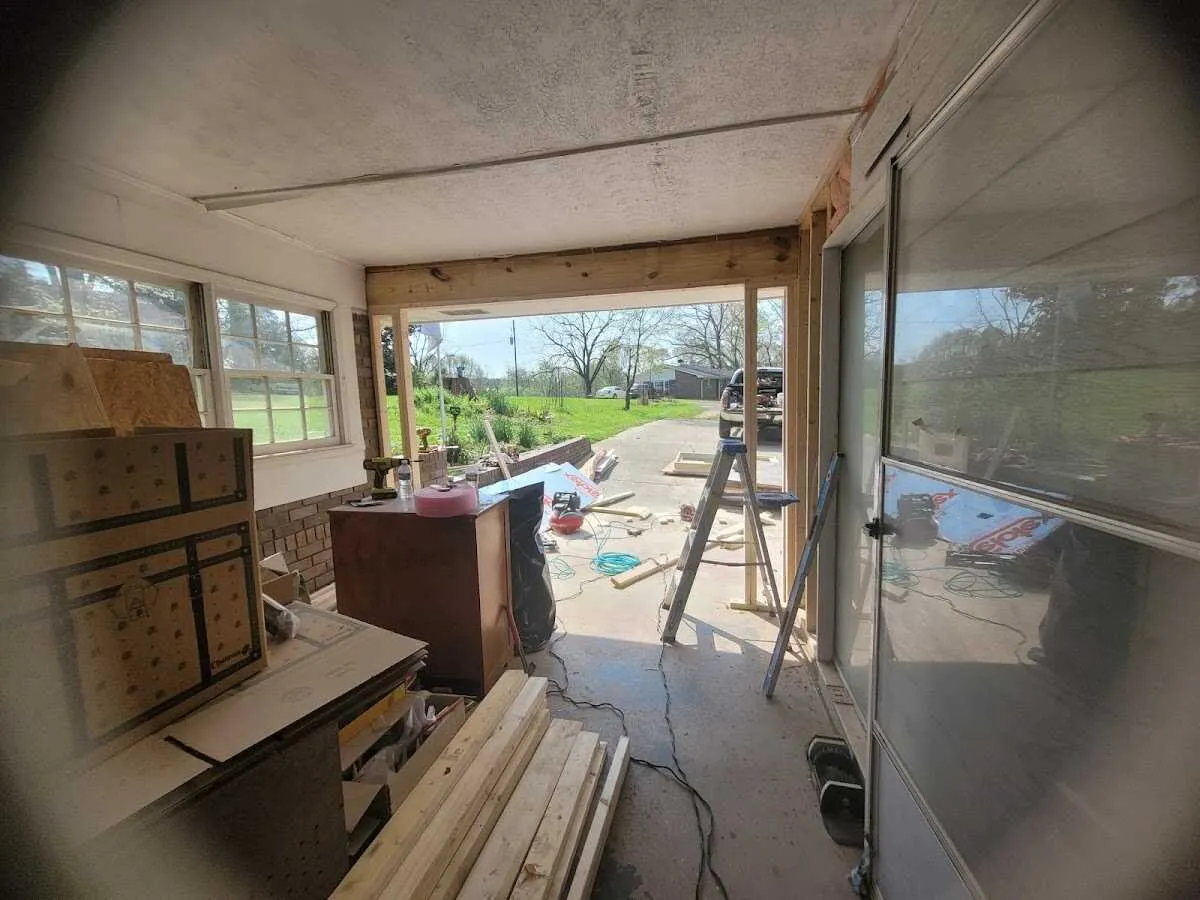 Air movers and dehumidifier for Water Mitigation Services in Plumas Lake